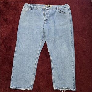 Wrangler Men's Light Blue Relaxed Jeans